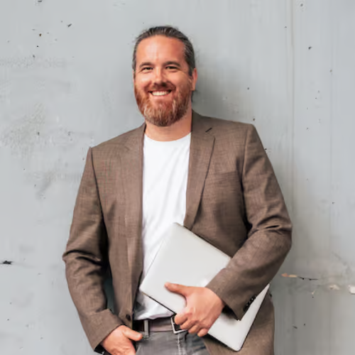 Porträt von Robert Rosenberg, Webdesign in München, Kundenberatung Ost für Angebotserstellung